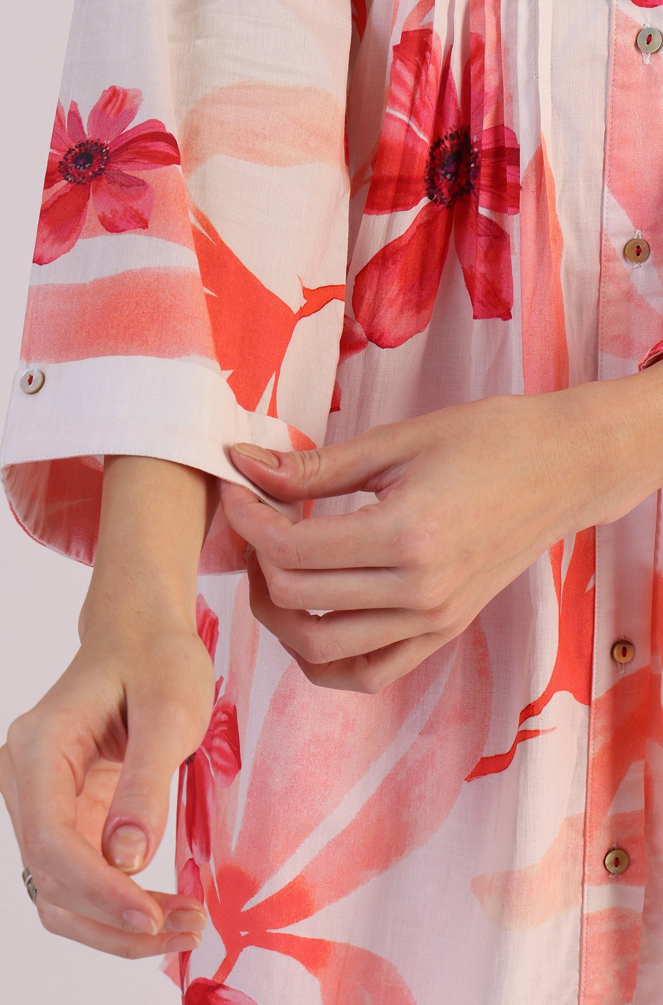 White Bold Floral Printed Pure Cotton Tunic and Straight Pants Co-ord Set - Image 4